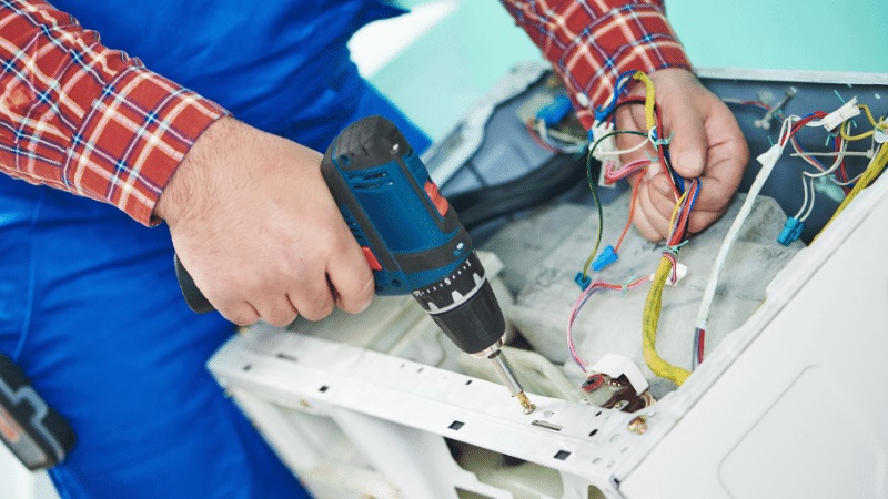 Sancaktepe Hisense Hisense çamaşır makinesi kart tamiri – Su almama arızası orijinal parça ile giderildi. - Teknik servis örneği